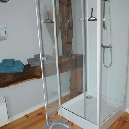 De L'hotel Mahey * Champrépus