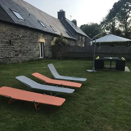 Ferienhaus De L'hotel Mahey Champrépus