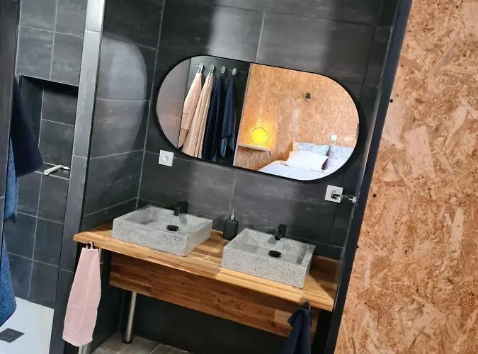 De L'hotel Mahey 펜션