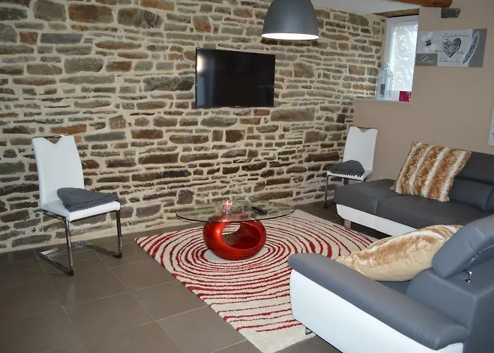 펜션 De L'hotel Mahey *