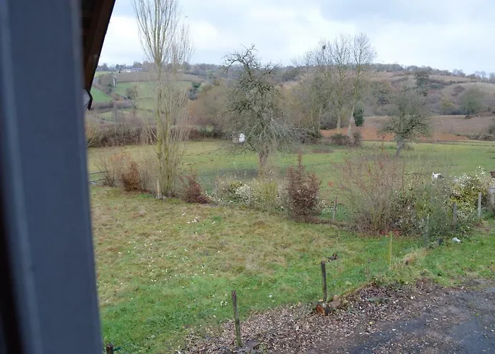 펜션 De L'hotel Mahey Champrépus