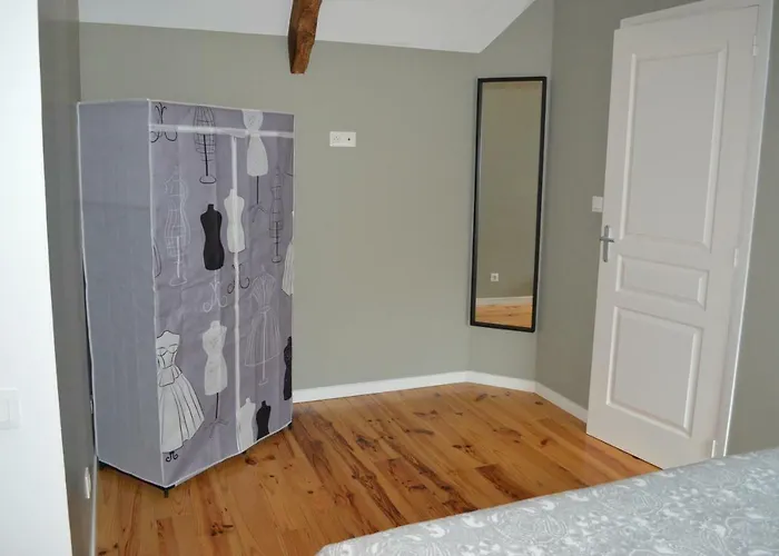 De L'hotel Mahey 펜션 *