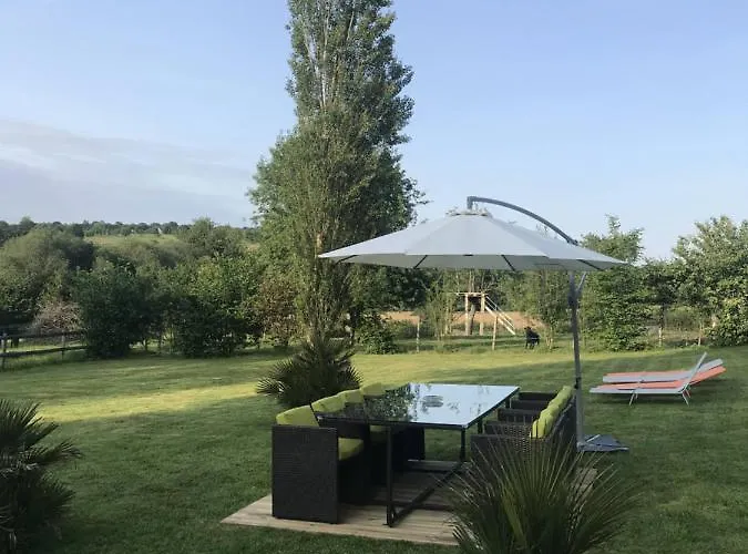 펜션 De L'hotel Mahey *